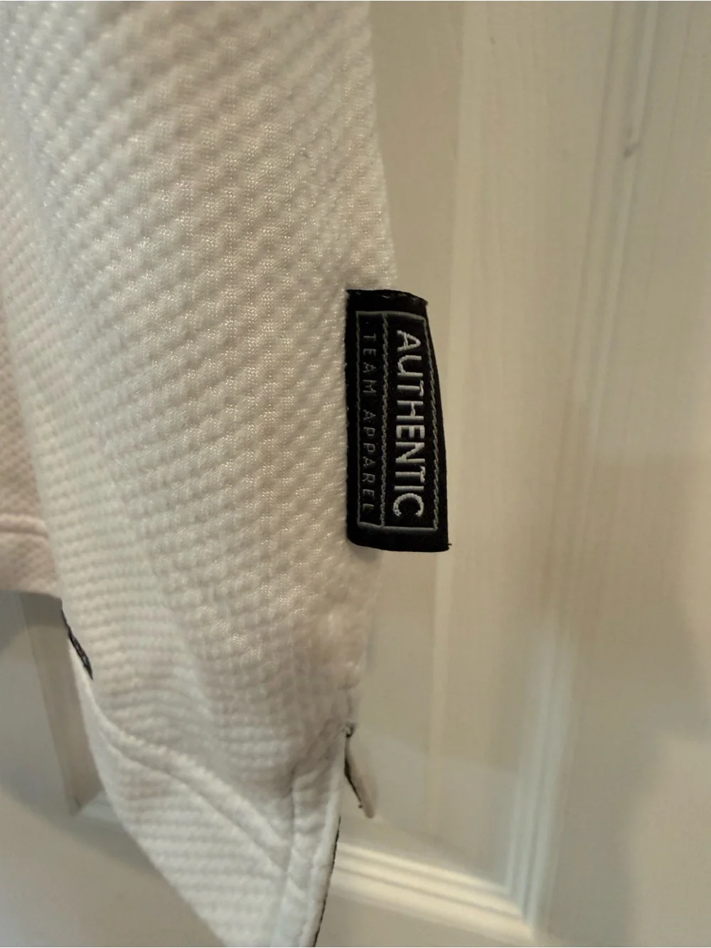 Nike Men’s White Polo Shirt with Black O Logo
